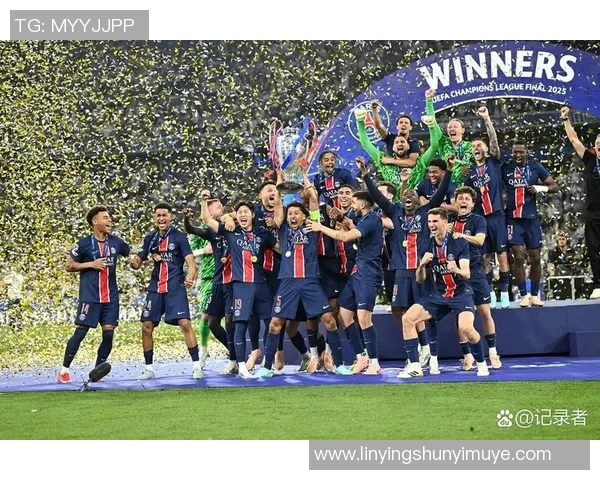 皇马提前晋级欧冠八强，C罗梅开二度帮助球队大胜巴黎圣日耳曼